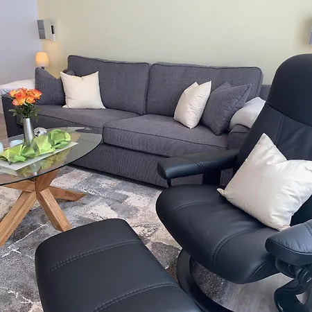 Mit Infrarotwaermekabine By Interhome *