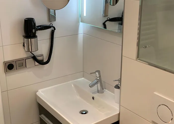 Mit Infrarotwaermekabine By Interhome Goslar